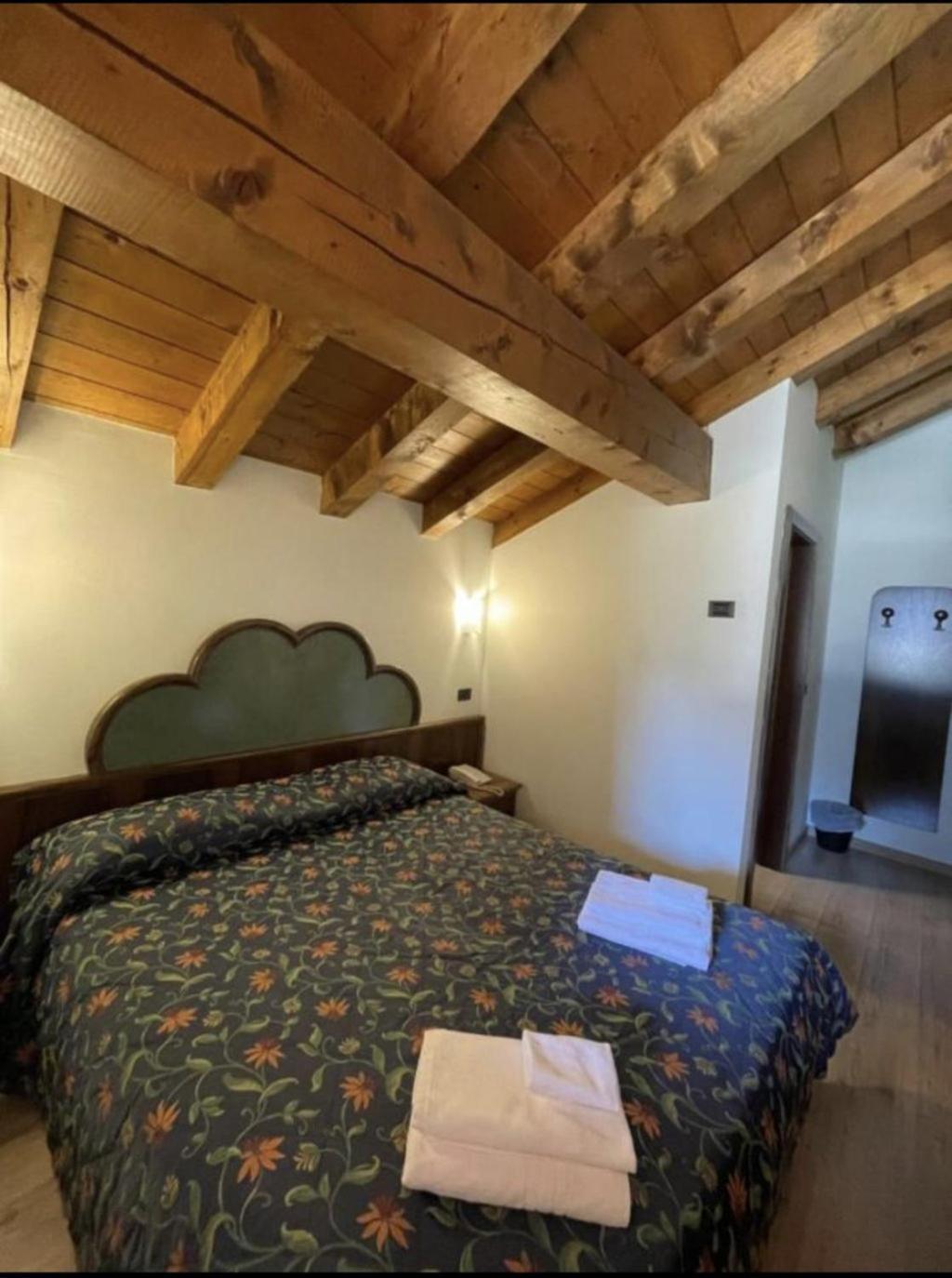 Hotel Quadrifoglio Pinzolo Ngoại thất bức ảnh