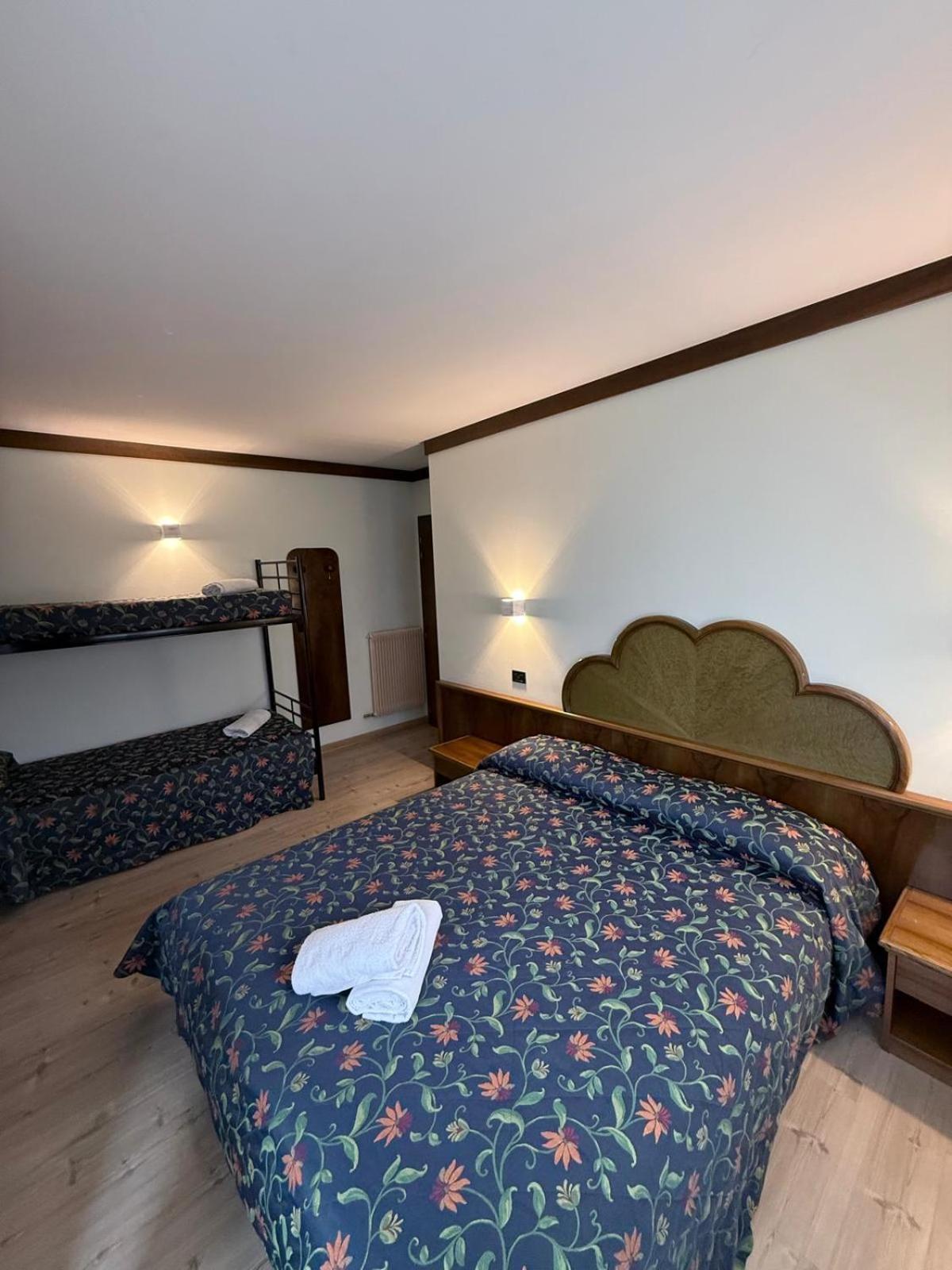 Hotel Quadrifoglio Pinzolo Ngoại thất bức ảnh