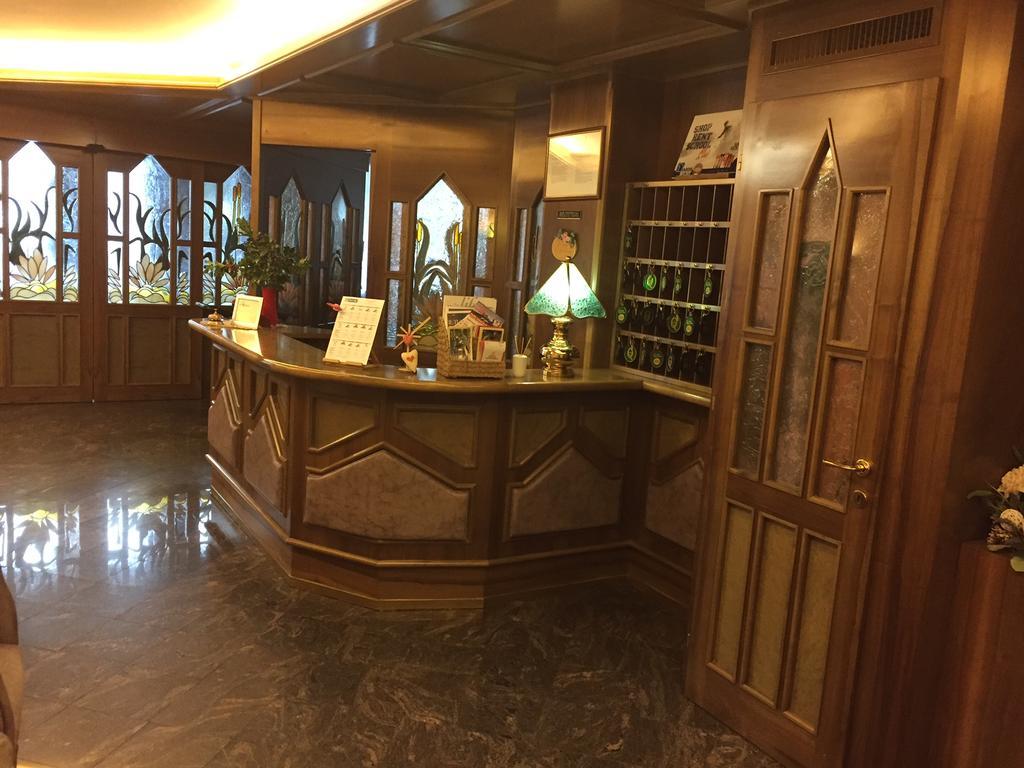 Hotel Quadrifoglio Pinzolo Ngoại thất bức ảnh